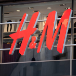 H&M cambia rotta: estate pi� lunga nel fast fashion